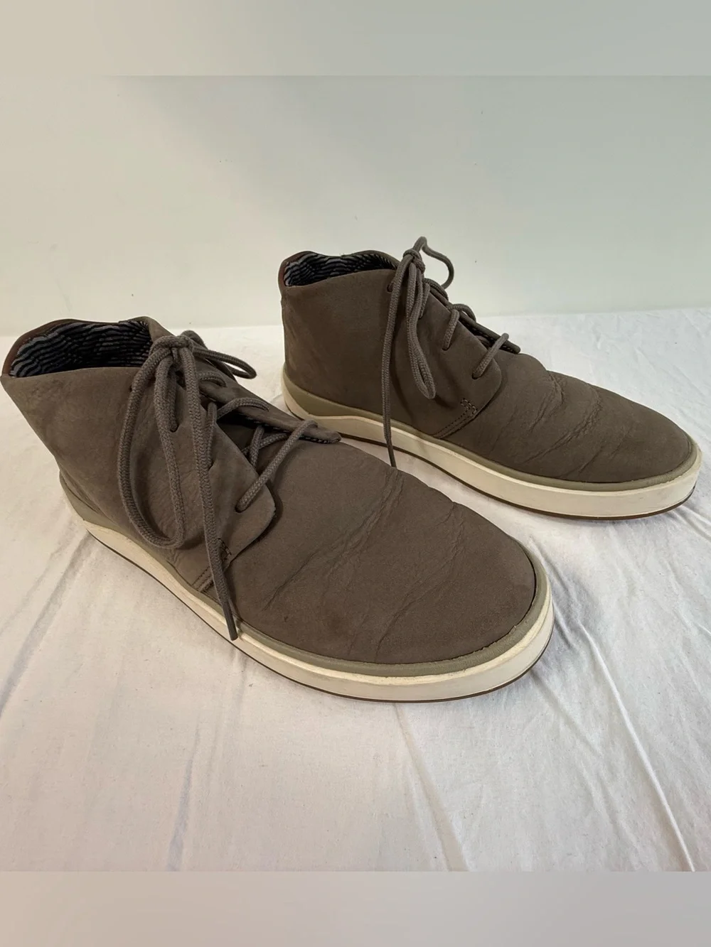 OluKai Men's Taupe Suede Chukka Boots with Cream Sole